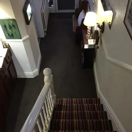 Thornleigh Guest house 4*